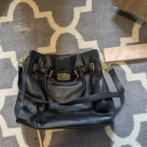 Mikael korse bag